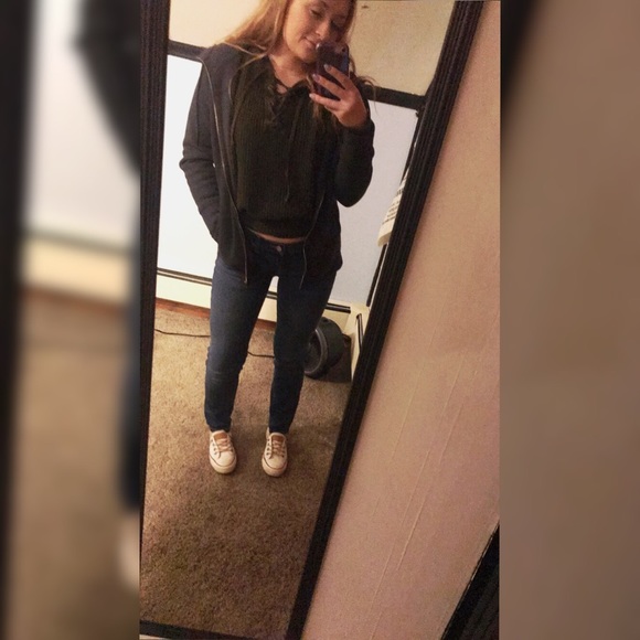 Meet the posher, Zoe 🥳🌟 - Picture 8 of 10